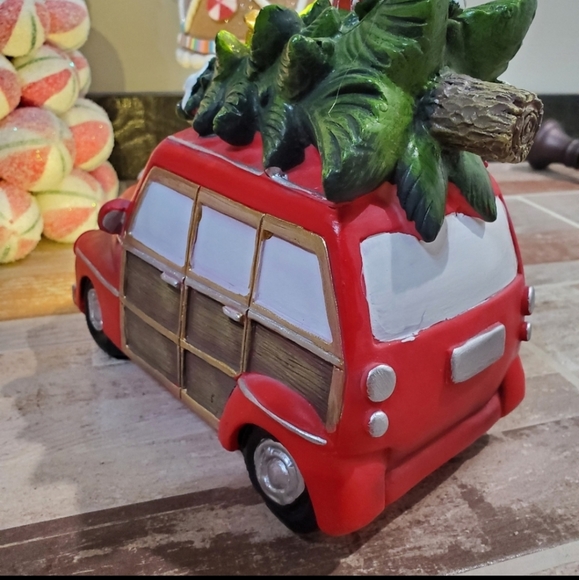 Vintage Holiday Car - Picture 2 of 8